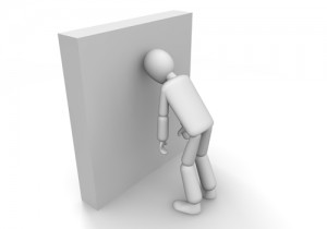 壁　落ち込む人